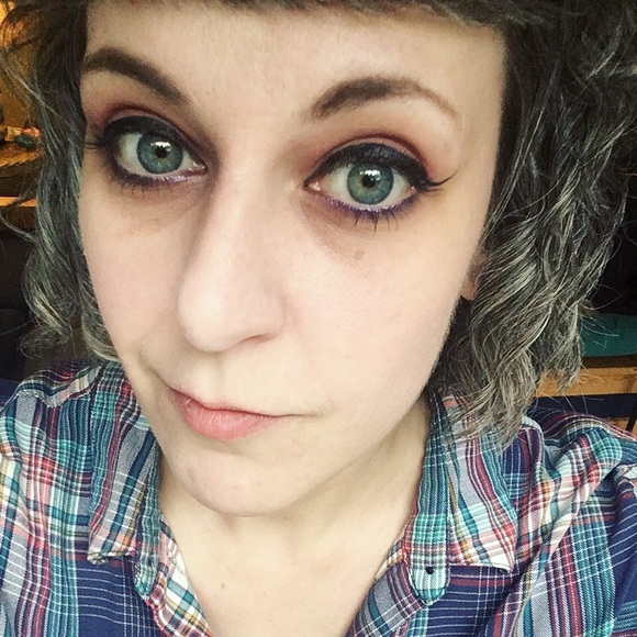 Meet your Posher, Molly - Picture 3 of 3